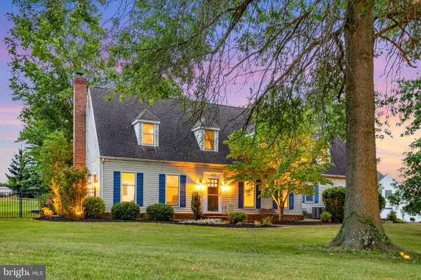 1575 Greenbriar Rd, YORK, PA 17404