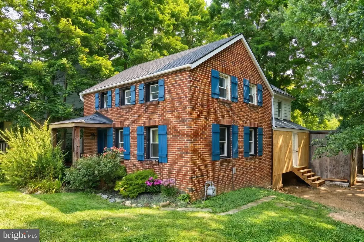 2001 N Sherman St, York, PA 17406 - #1