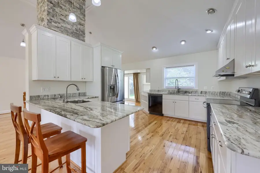 419 Cottage Pl, Red Lion, PA 17356 - #3