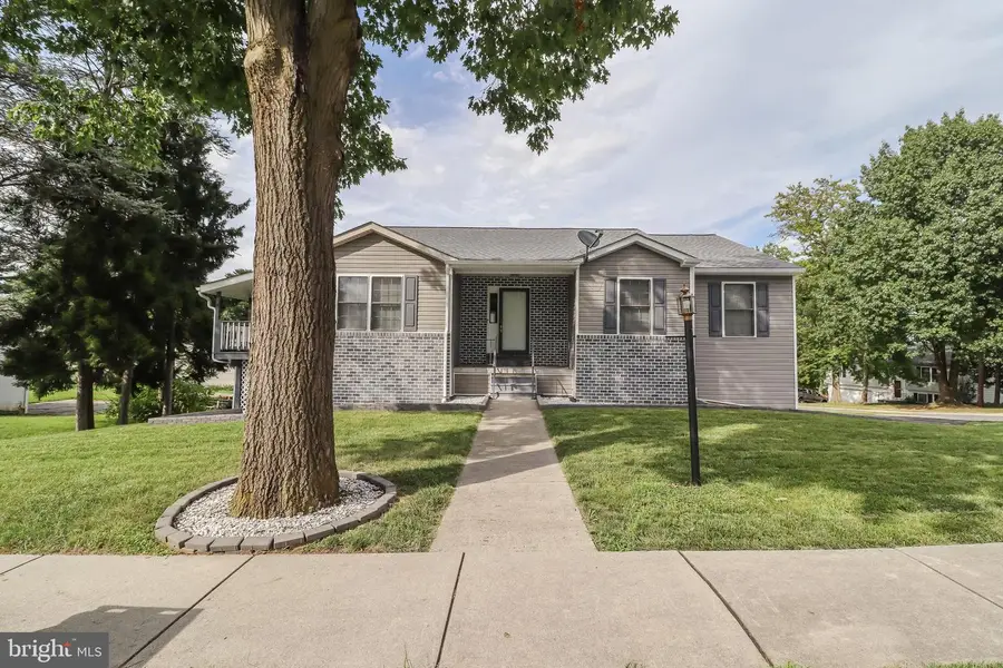 75 S Poplar St, Manchester, PA 17345 - #2