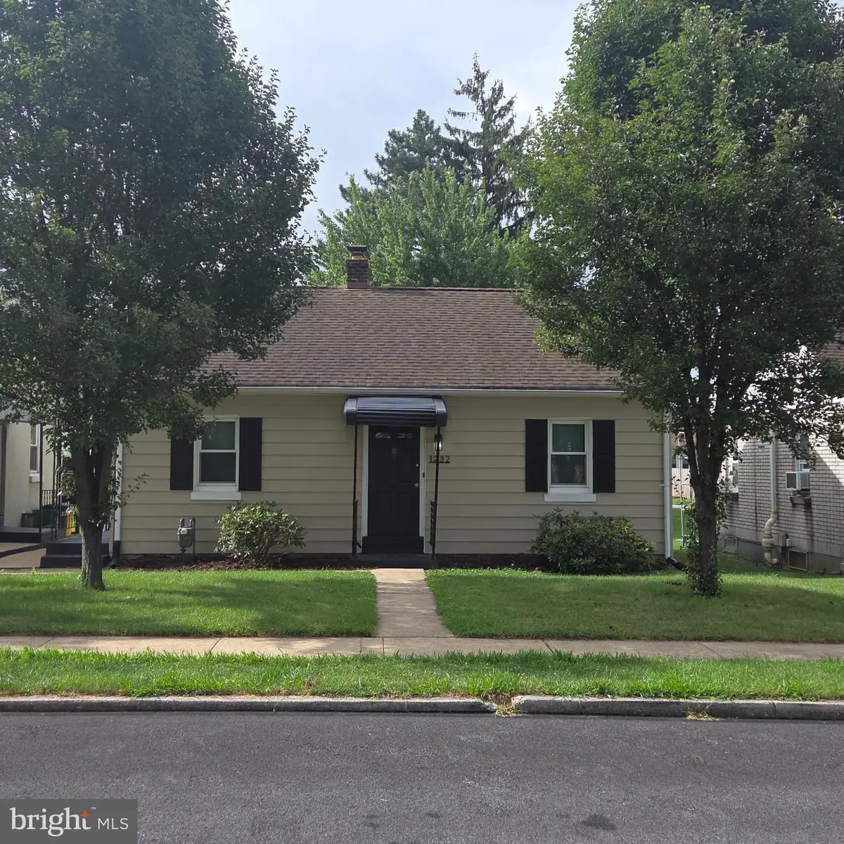 1232 Elm St, York, PA 17403 - #1