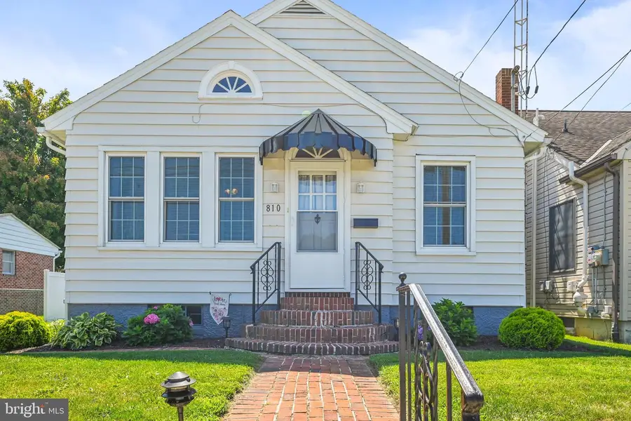 810 W Middle St, Hanover, PA 17331 - #3