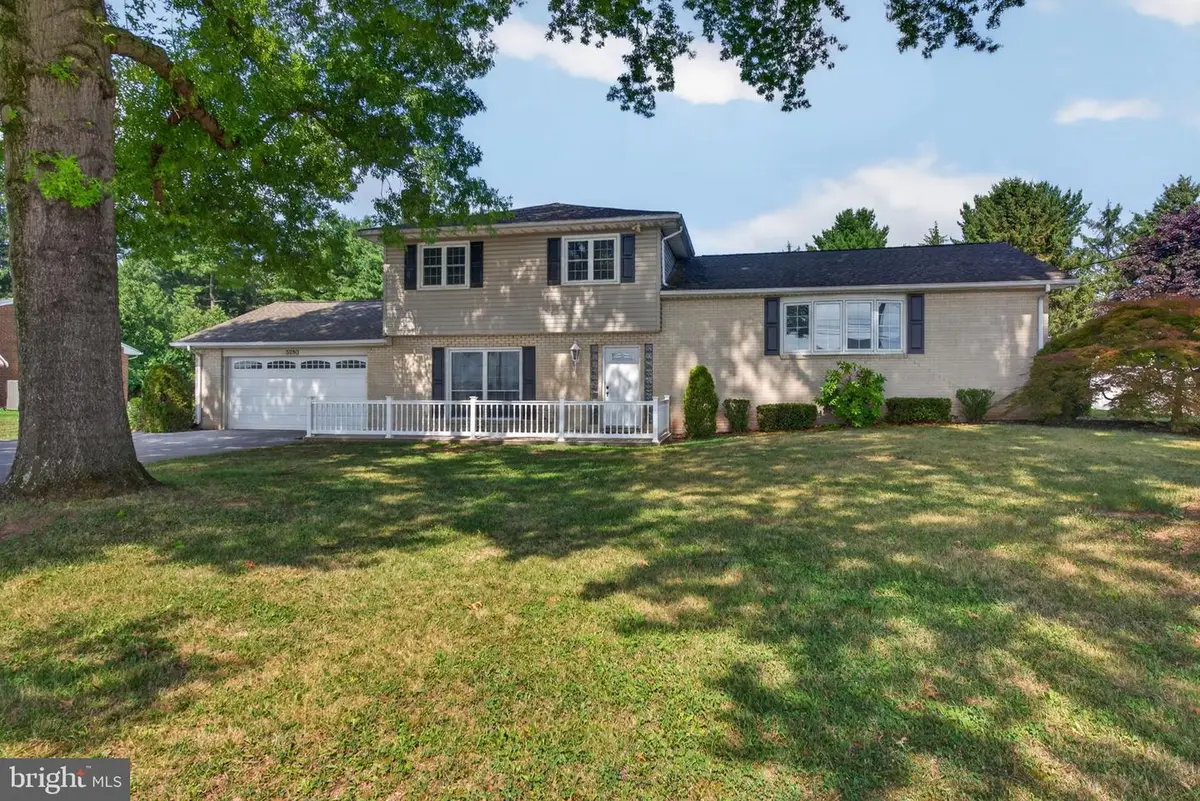 3580 Board Rd, York, PA 17406 - #1