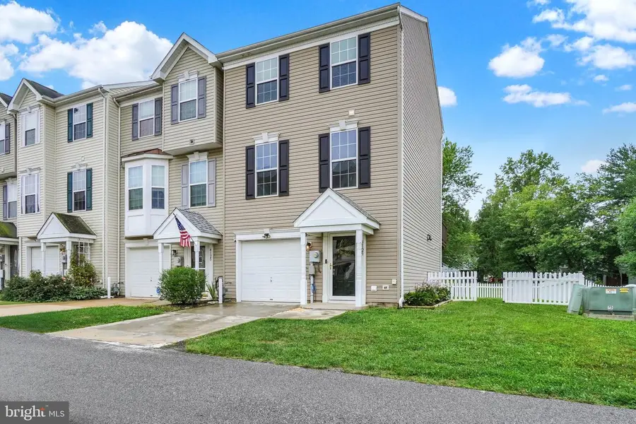 4129 Strawbridge Ct, Dover, PA 17315 - #2