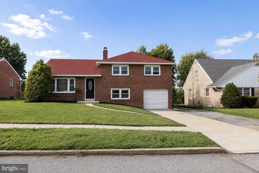 1259 W College Ave, York, PA 17404 - #2