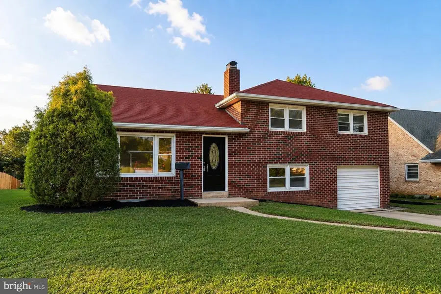1259 W College Ave, York, PA 17404 - #3