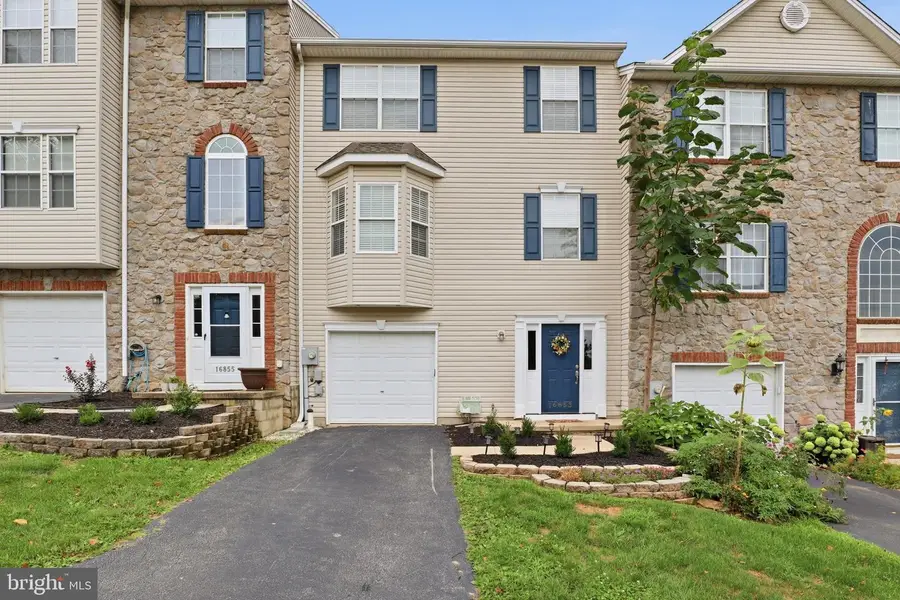 16853 Roosevelt Ln, Shrewsbury, PA 17361 - #2