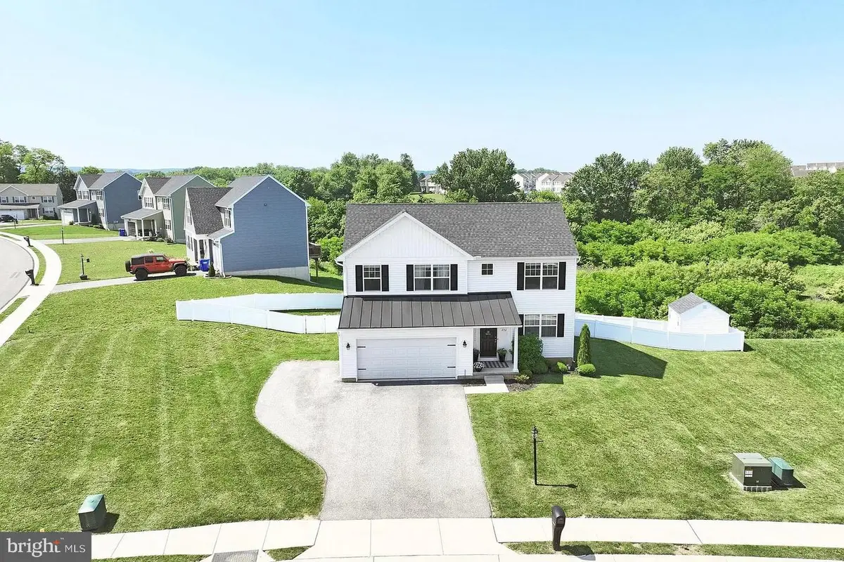252 Valley View Cir, York, PA 17408 - #1