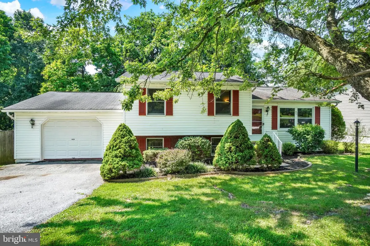 15 Loop Dr, Hanover, PA 17331 - #1