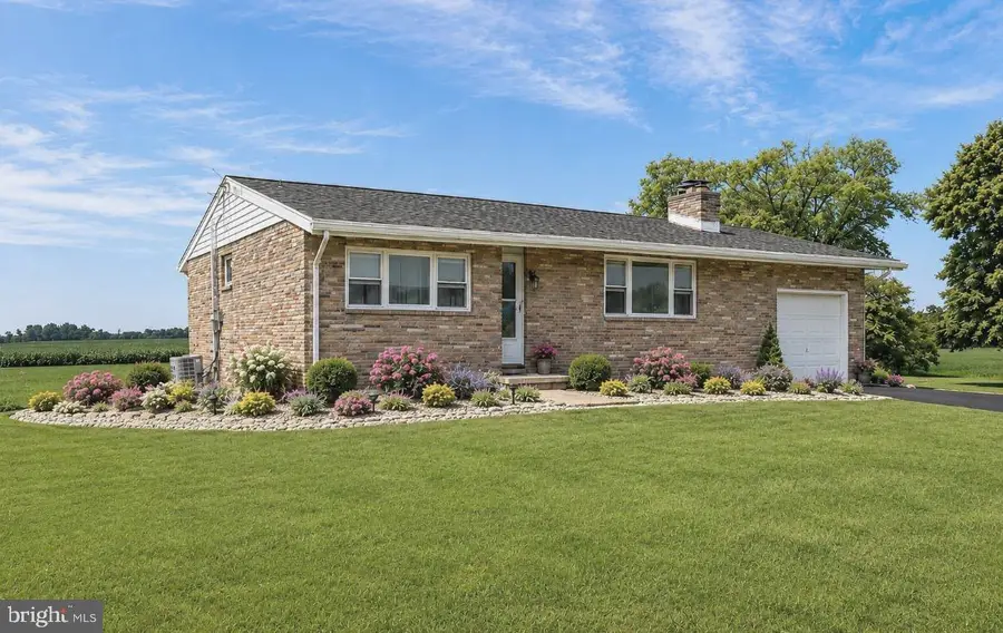 7049 Lincoln Hwy, Thomasville, PA 17364 - #2