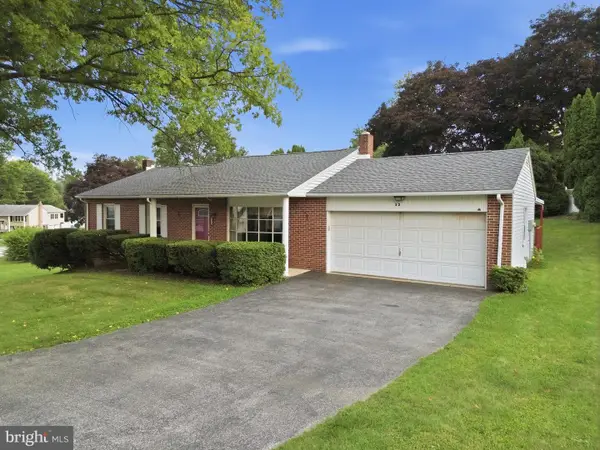 32 Strassburg Cir, SHREWSBURY, PA 17361