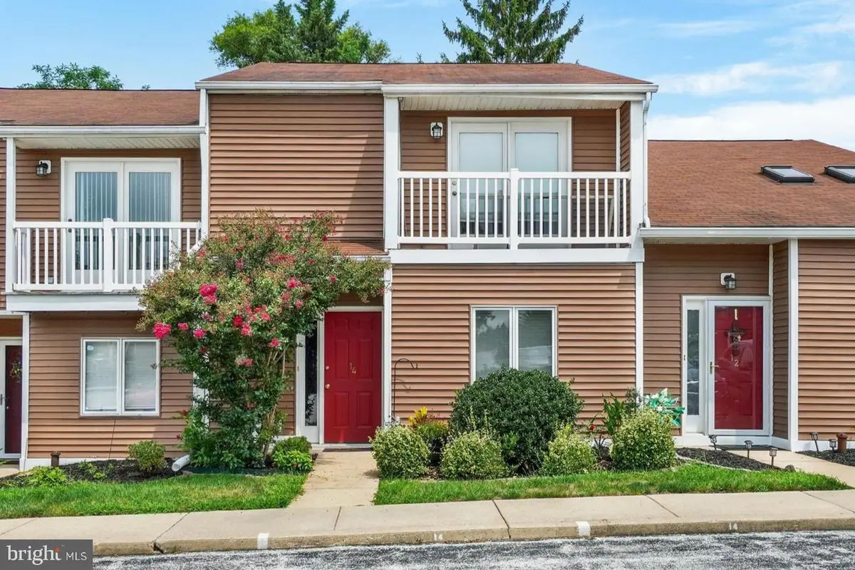 14 Copperwood Ct, York, PA 17408 - #1