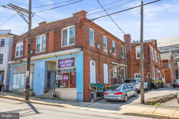 66-70 N Main St, RED LION, PA 17356