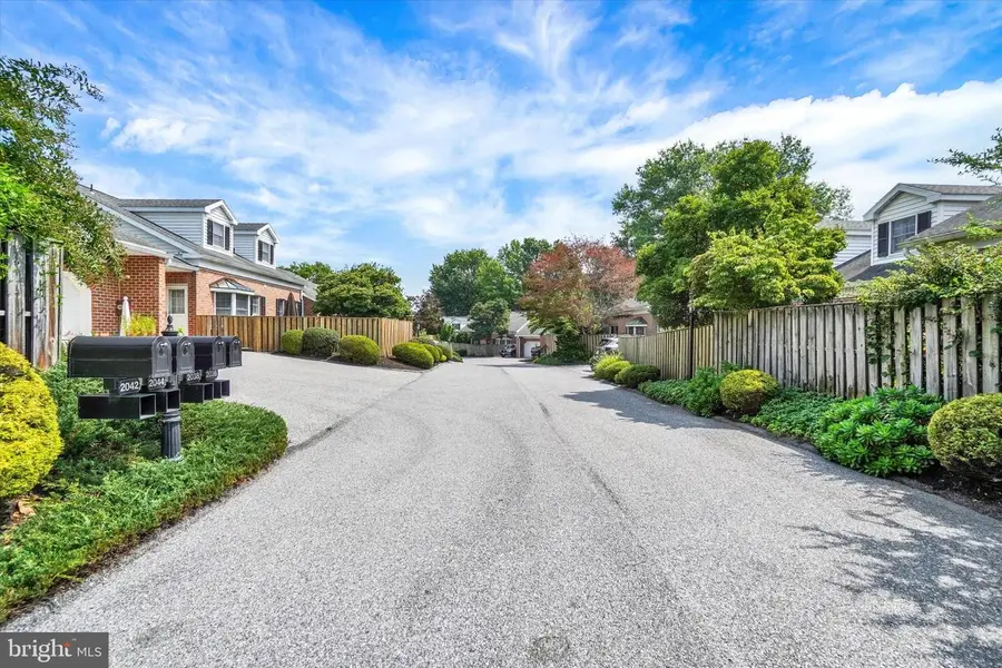 2042 Wyntre Brooke Dr S, York, PA 17403 - #2