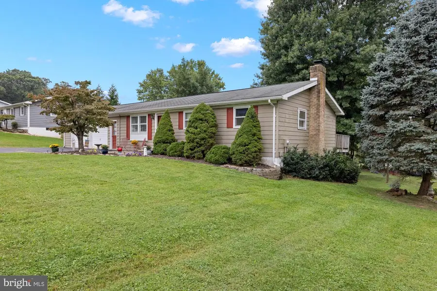 4851 Blue Hill Rd, Glenville, PA 17329 - #2