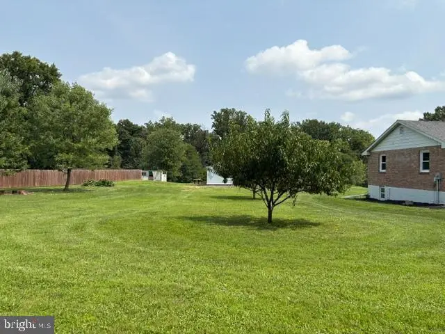 325 E Butter Rd, York, PA 17404 - #3