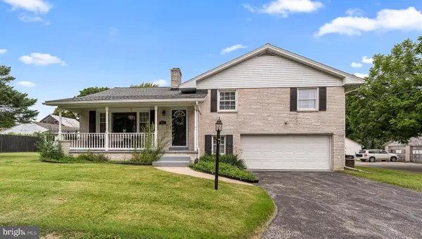 25 W Maple Ave, SHREWSBURY, PA 17361