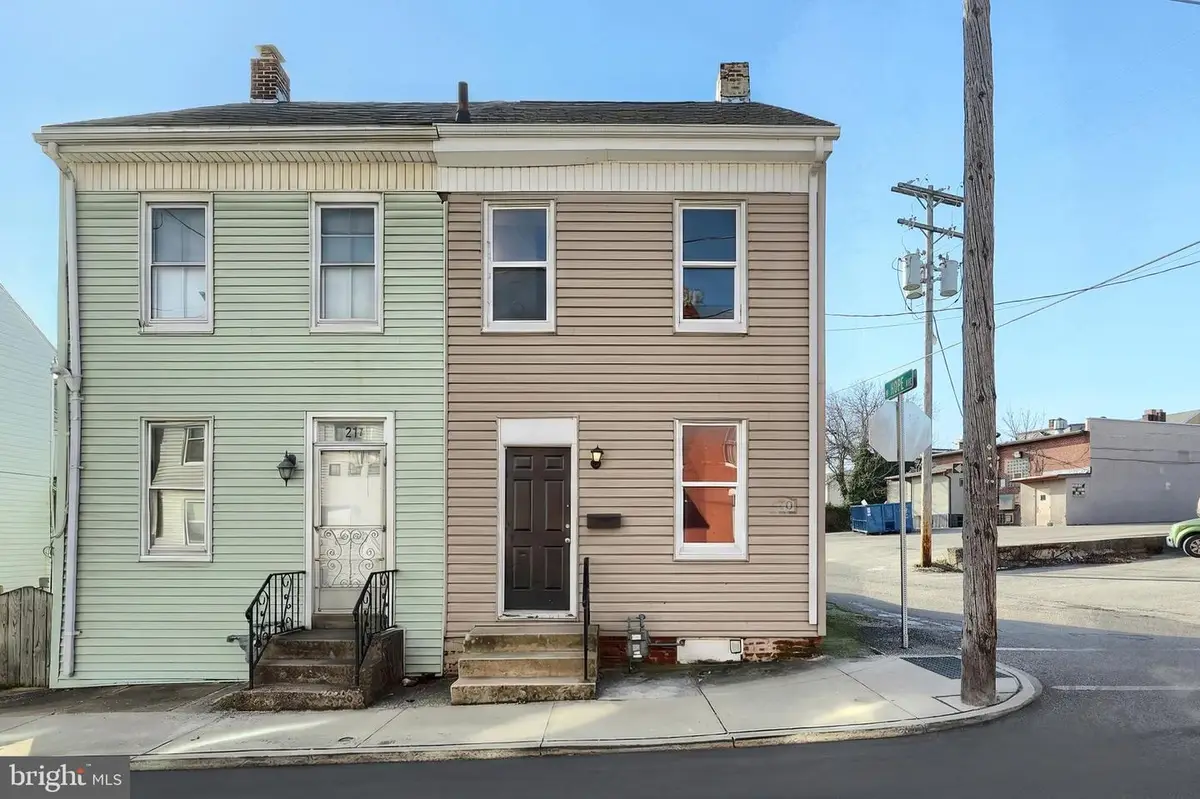 220 Grantley St, York, PA 17401 - #1