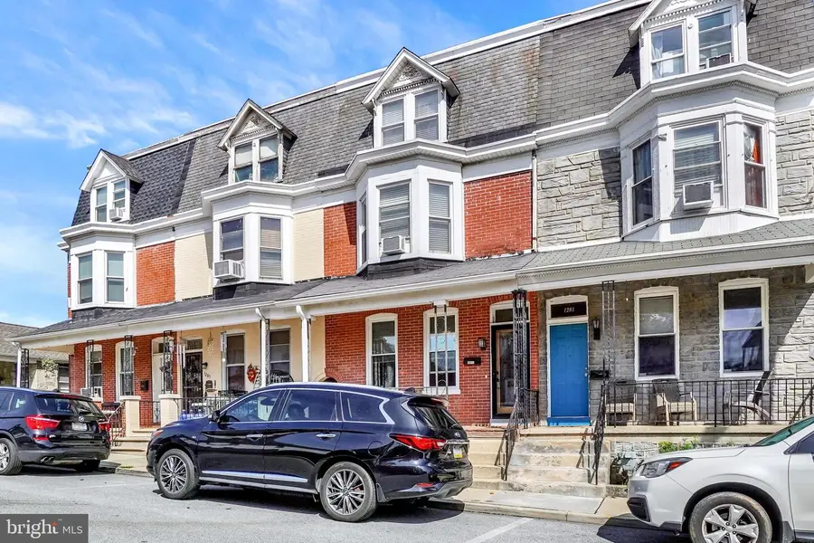 1283 W Poplar St, York, PA 17404 - #2