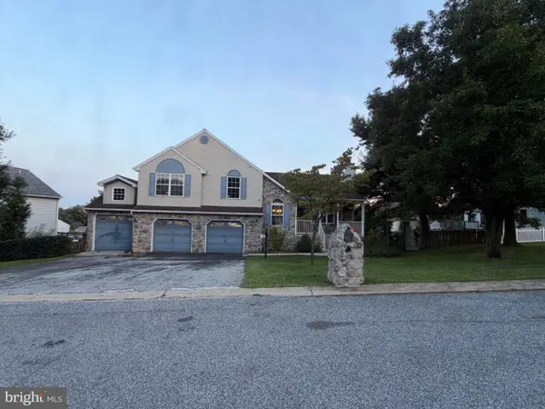 33 Brook Hollow Ave, FELTON, PA 17322