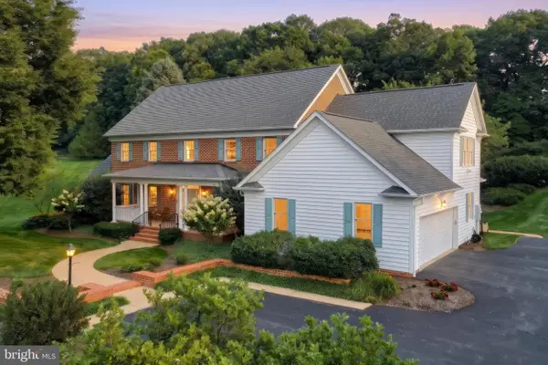 2861 Deer Chase Ln, YORK, PA 17403