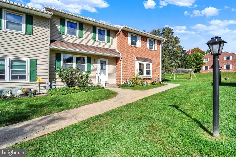 131 Fox Run Dr #131, York, PA 17403 - #2