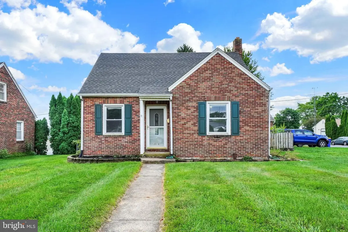 2016 Orange St, York, PA 17404 - #1