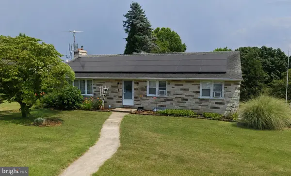 5 Monticello Ave, SPRING GROVE, PA 17362