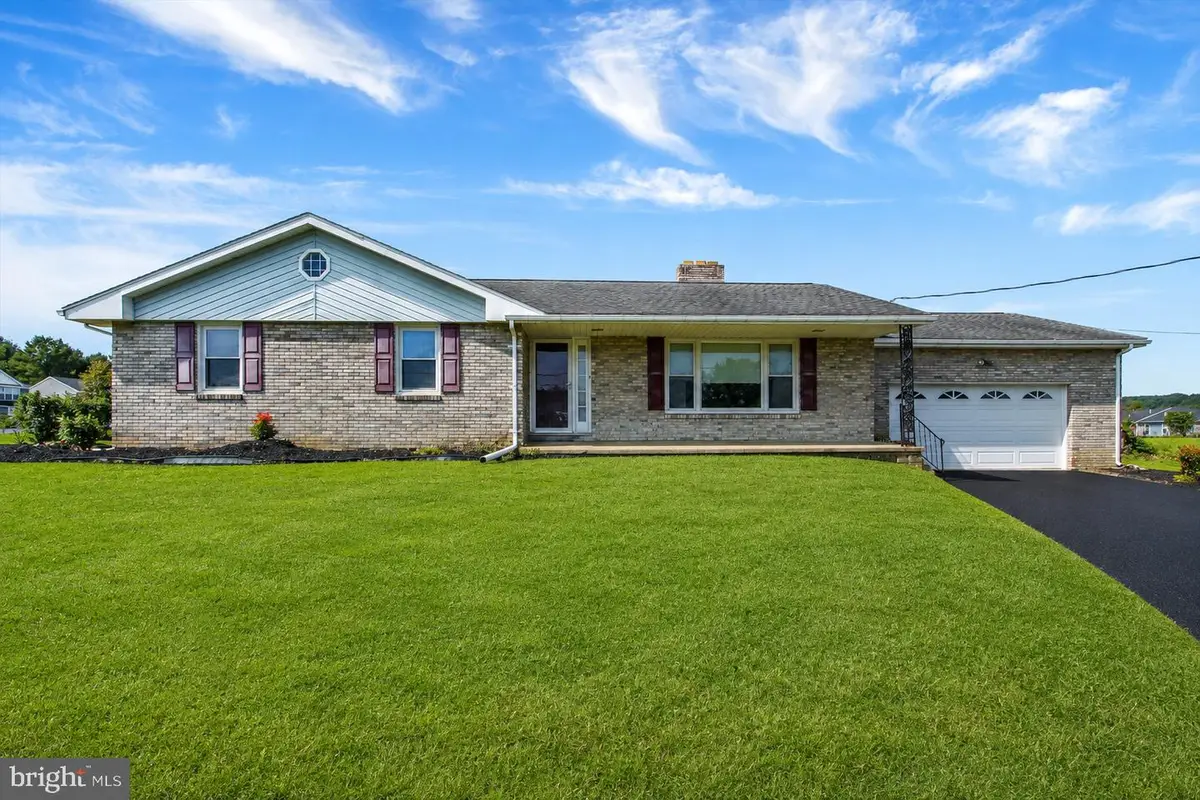 60 Yoe Dr, Red Lion, PA 17356 - #1