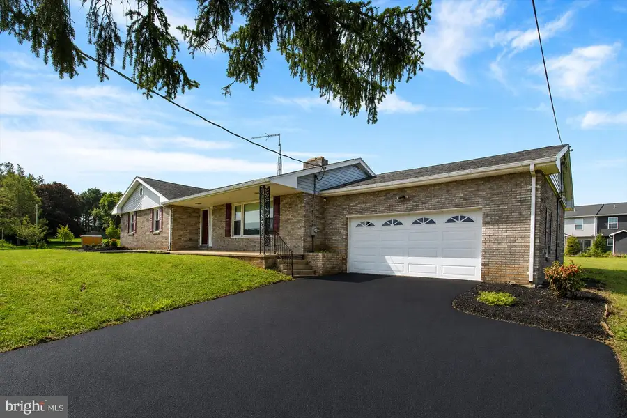 60 Yoe Dr, Red Lion, PA 17356 - #2