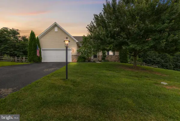176 Split Rock Dr, DELTA, PA 17314