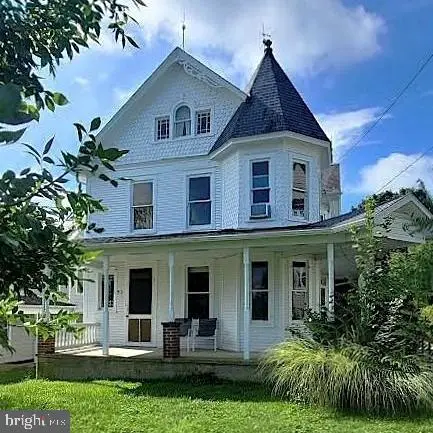 52 E Main St, Fawn Grove, PA 17321 - #1