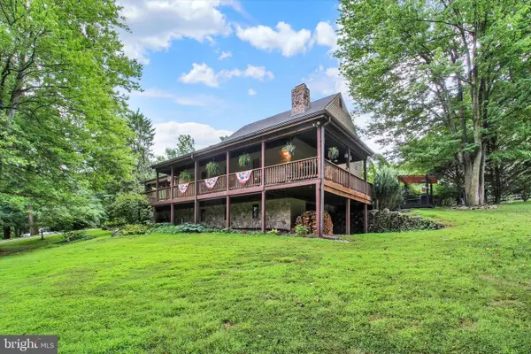 5318 Bentz Rd, SPRING GROVE, PA 17362