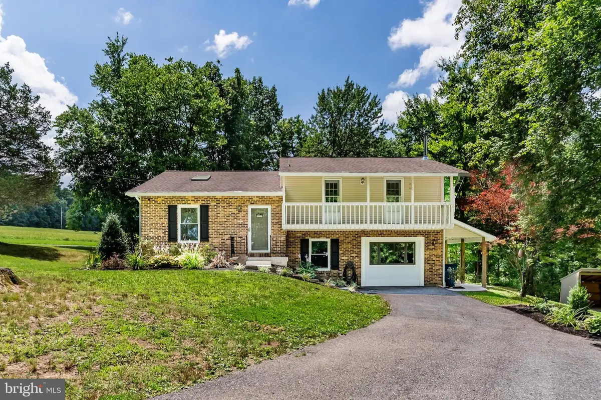 360 Kralltown Rd, Wellsville, PA 17365 - #1