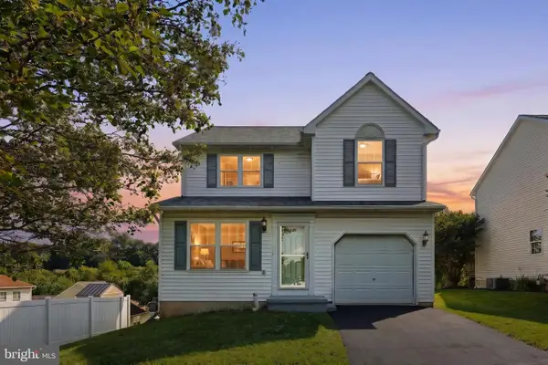 658 Harvest Dr, DALLASTOWN, PA 17313