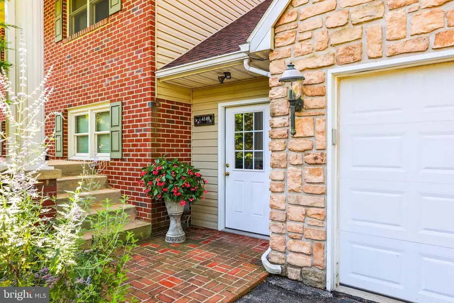 4149 Robinhood Dr, York, PA 17408 - #3