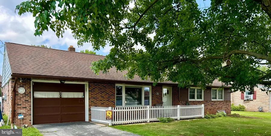 80 Cottage Dr, Manchester, PA 17345 - #2