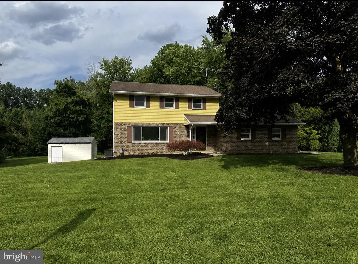 1733 Powder Mill Rd, York, PA 17403 - #1