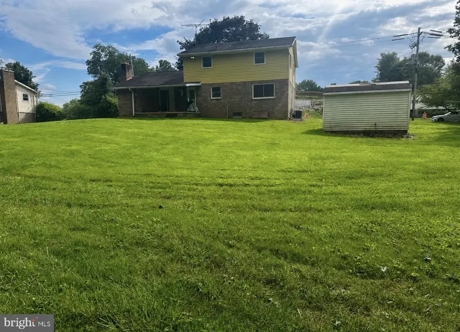 1733 Powder Mill Rd, York, PA 17403 - #2