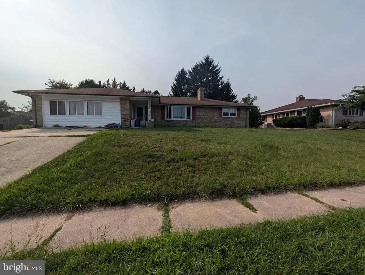 301 High St, Manchester, PA 17345 - #1