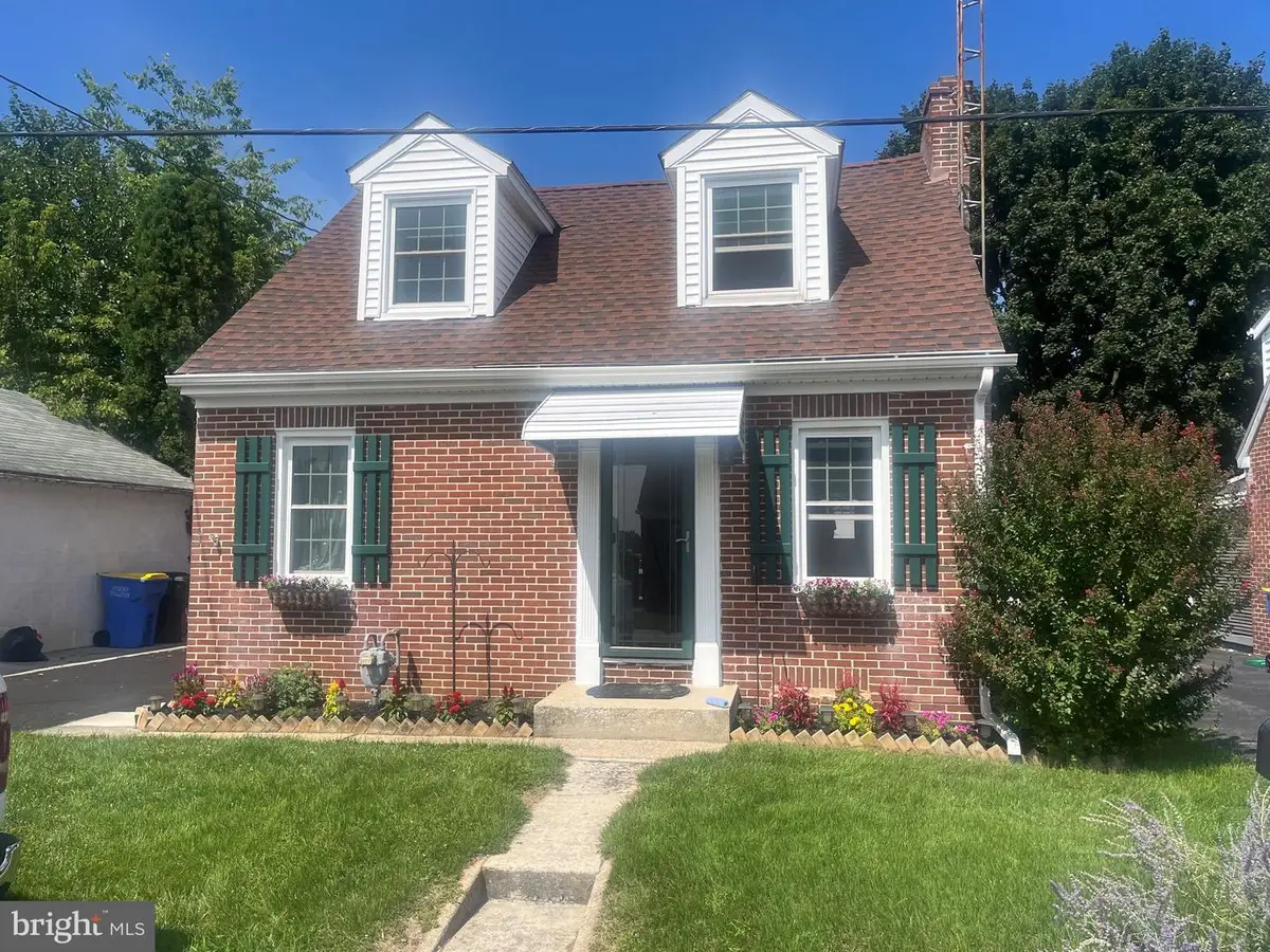 801 E 10th Ave, York, PA 17402 - #1