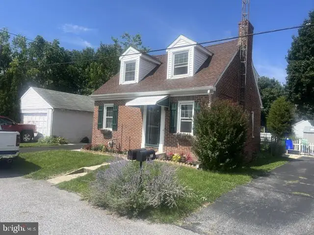 801 E 10th Ave, York, PA 17402 - #3