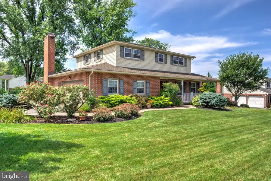1920 Andover Dr, Dover, PA 17315 - #2