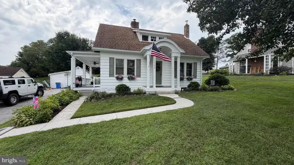 1146 Roth Church Rd, SPRING GROVE, PA 17362