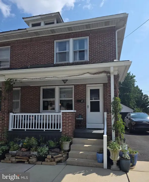 37 S Sumner St, YORK, PA 17404