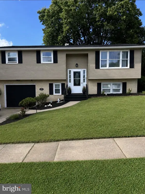 21 Fenwick Dr, MANCHESTER, PA 17345