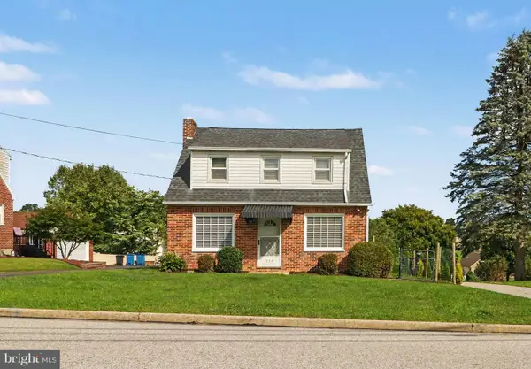 223 W Ore St, SEVEN VALLEYS, PA 17360