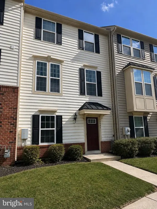 7983 Erinvale Ln, SEVEN VALLEYS, PA 17360