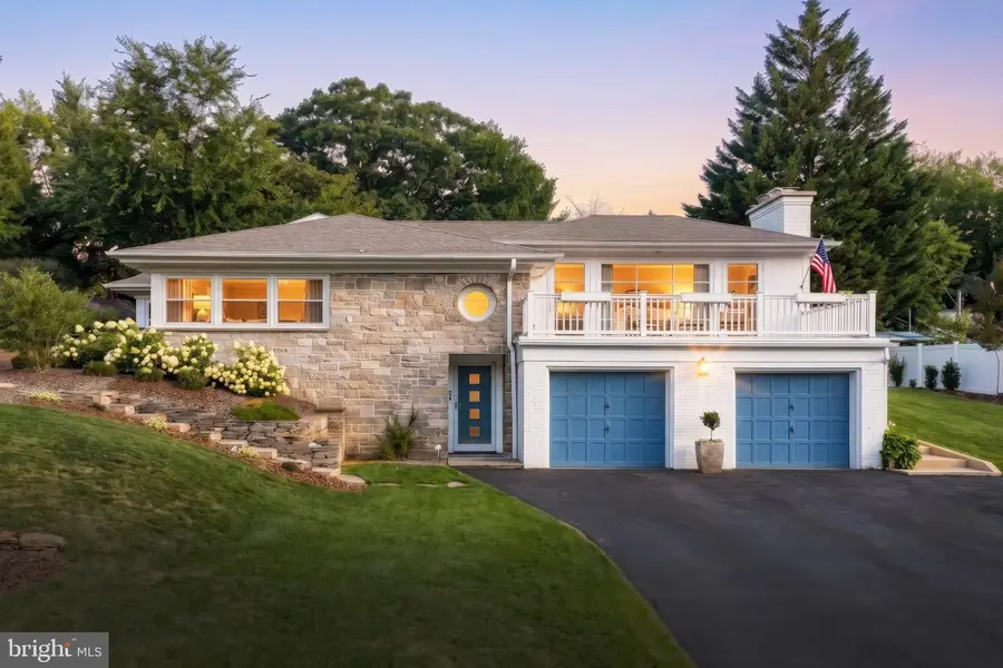 1366 Sleepy Hollow Rd, York, PA 17403 - #2