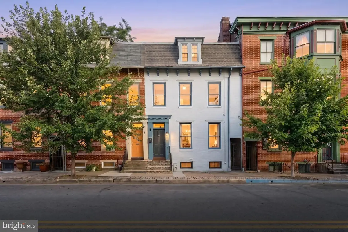 42 S Newberry St, York, PA 17401 - #1